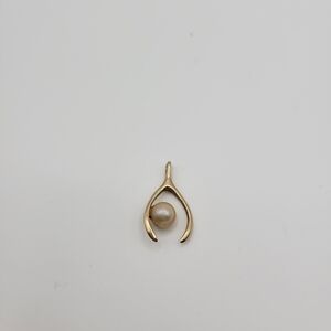 Vintage 14k Yellow Gold Wishbone with a pearl Necklace Pendant